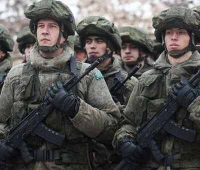 Ukrainian officers have participated in drills close to Crimea